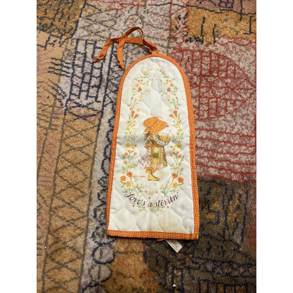 Vintage Holly Hobbie Loves a Stirrin Blender Quilted Cover